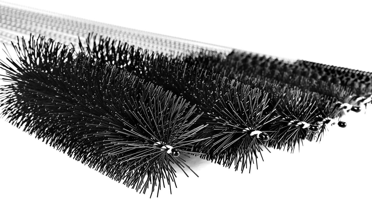Comb brush for gentle and effective hair cleaning